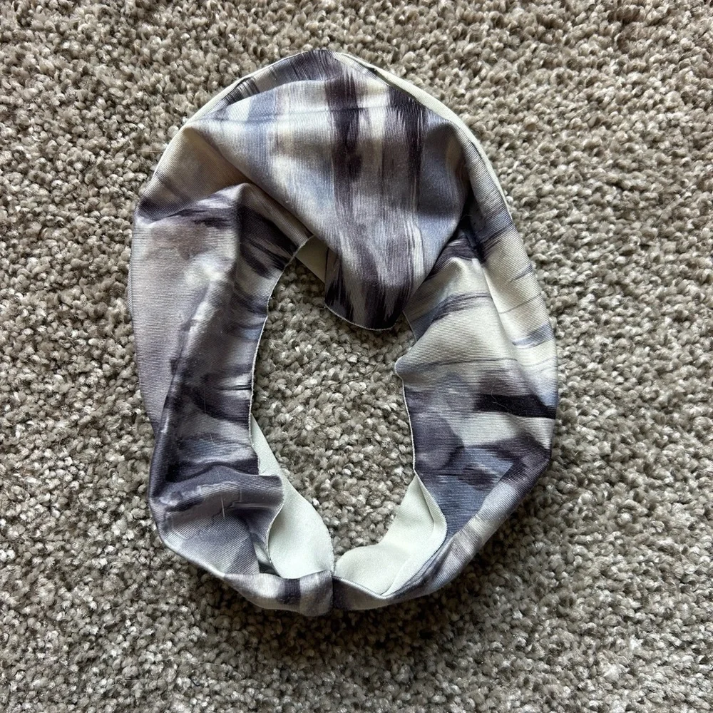COPY - *FREE with purchase*  Gray and White tie dye Patterned Headband